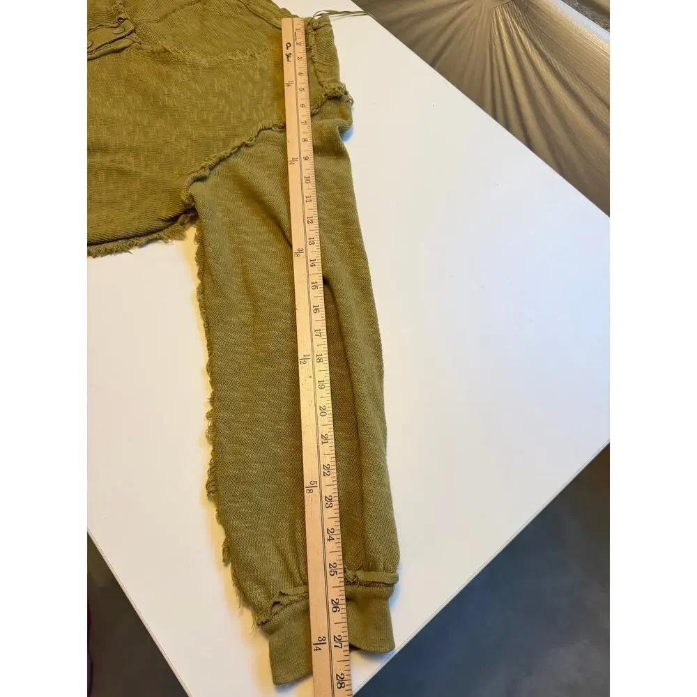 Free People We the Free Golden Road Cardi Size M Curly Willow Green Boho Grunge